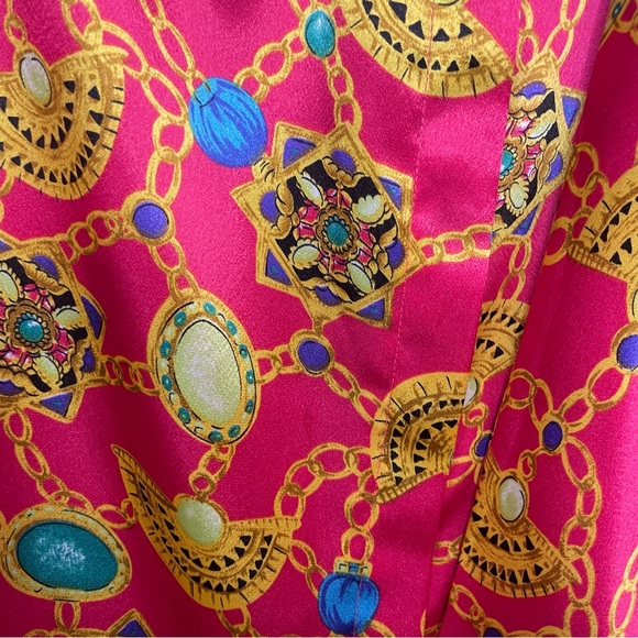 Vintage Gianna Gold Charm/Chain Pattern Mock Turtle Blouse - Picture 3 of 7